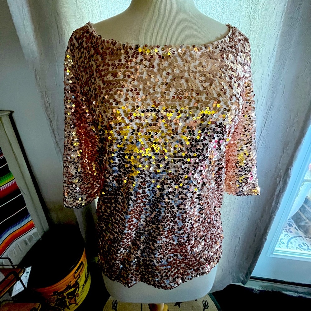 Salora sequin top in rose gold size L